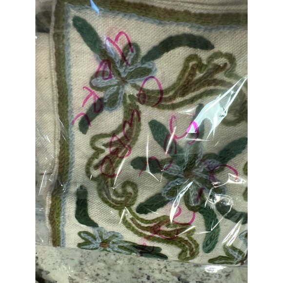 VTG Handmade crewel Embroidered 16x16 Decorative Throw Pillow Cover Floral Desig - Picture 7 of 7